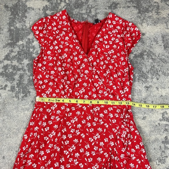 J Crew Mercantile Red Ditsy Floral Faux Wrap V Neck Ruffle Mini Dress Sz 4 - Picture 10 of 13
